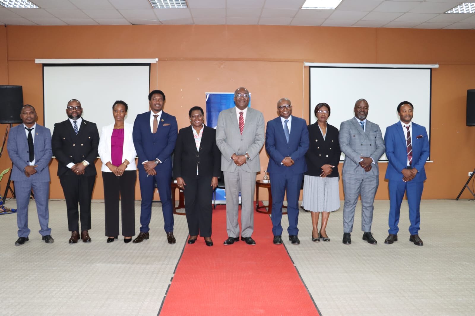 Novos Directores e Chefes de Departamento Desafiados a Buscar a Excelência na Liderança